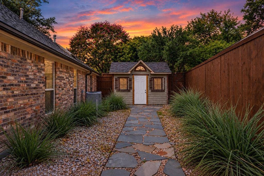 6204 Liberty Hill, Dallas, TX 75248 6204 Liberty Hill, Dallas, TX 75248