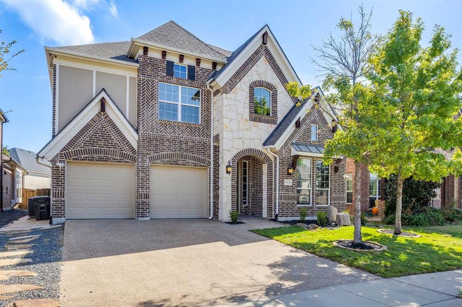 Property photo for 513 Frisco Hills Boulevard, Little Elm, TX