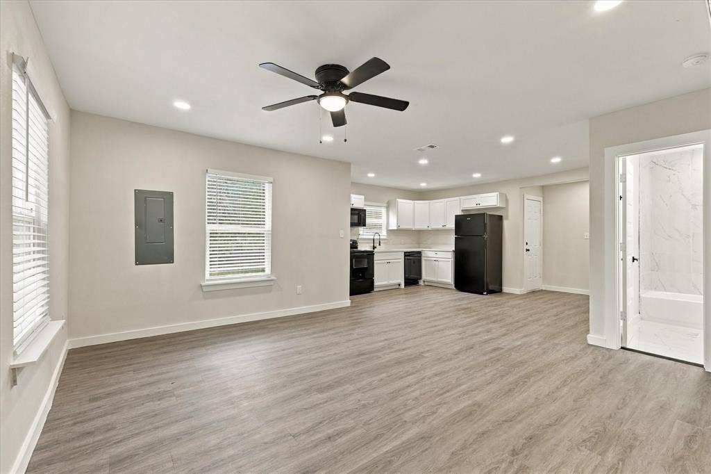 4938 Bartlett Avenue, Dallas, TX 75216 4938 Bartlett Avenue, Dallas, TX 75216