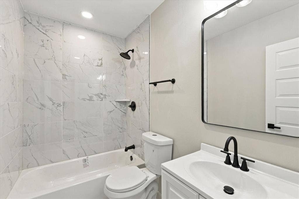 4938 Bartlett Avenue, Dallas, TX 75216 4938 Bartlett Avenue, Dallas, TX 75216