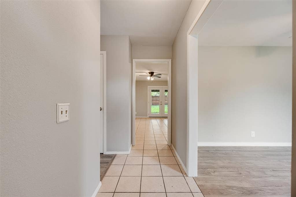 300 S Cherry Lane, Granbury, TX 76048 300 S Cherry Lane, Granbury, TX 76048