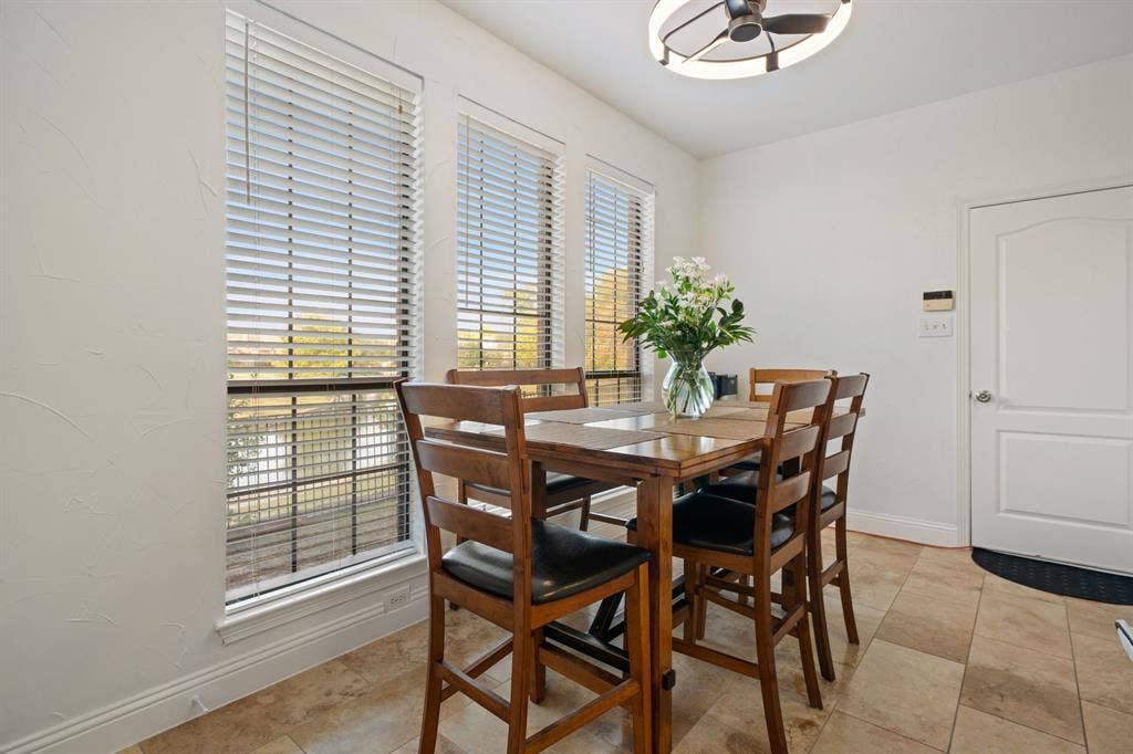 1081 Leisure Lane, Irving, TX 75063 1081 Leisure Lane, Irving, TX 75063