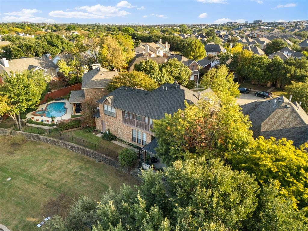 1081 Leisure Lane, Irving, TX 75063 1081 Leisure Lane, Irving, TX 75063