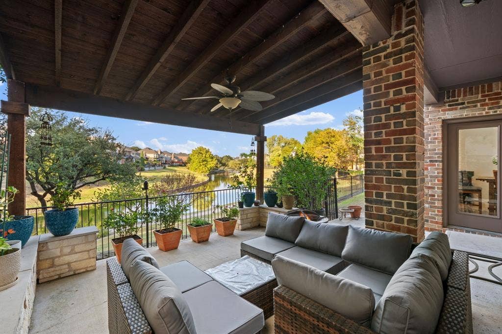 1081 Leisure Lane, Irving, TX 75063 1081 Leisure Lane, Irving, TX 75063
