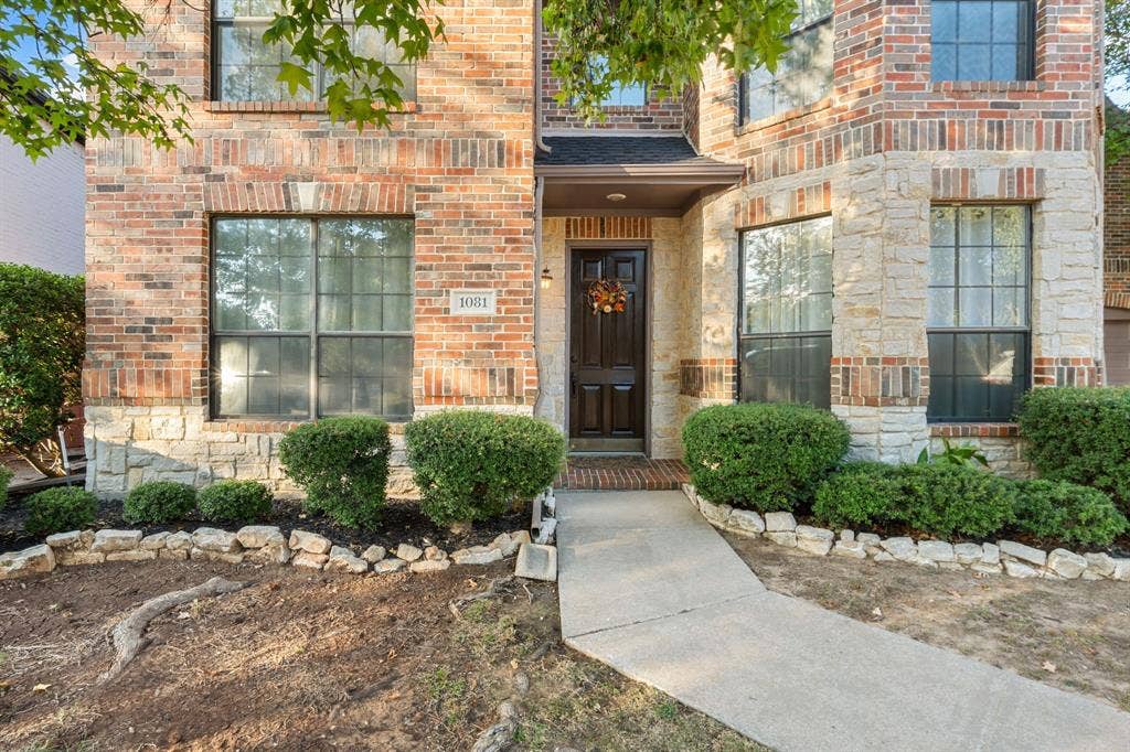 1081 Leisure Lane, Irving, TX 75063 1081 Leisure Lane, Irving, TX 75063