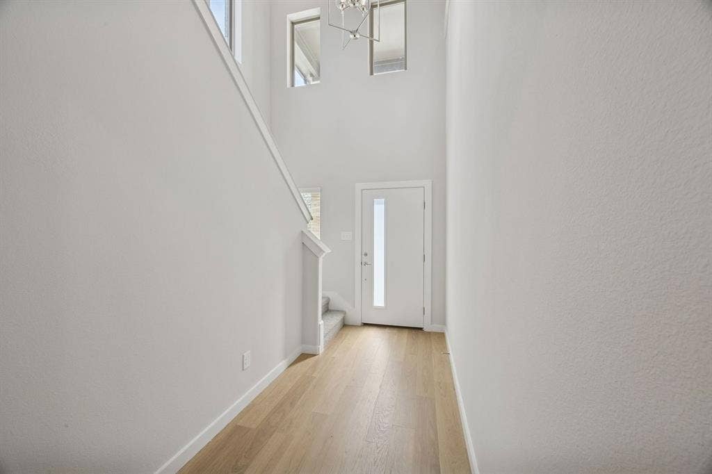 Entryway in the Oak II home plan – REPRESENTATIVE PHOTO