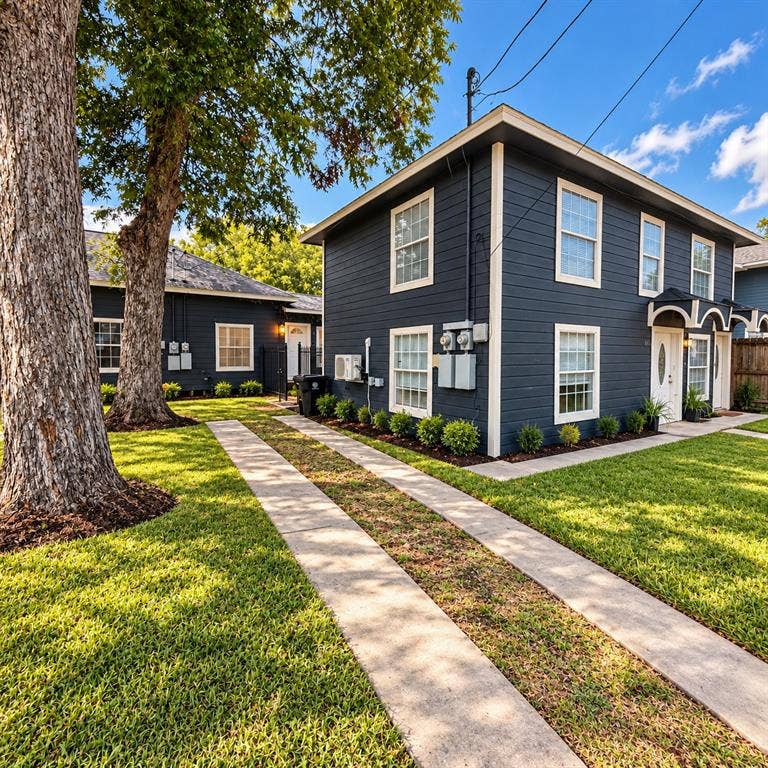 808 Oakhurst Street, #2, Houston, TX 77023