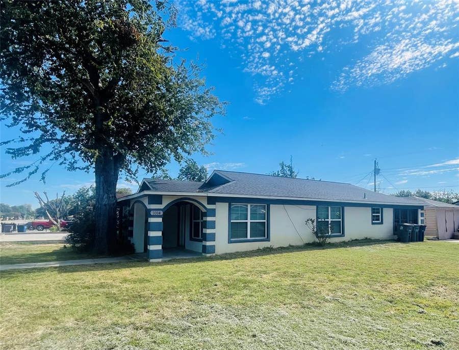 Property photo for 3004 Royal Lane, Dallas, TX