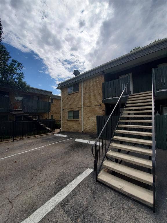 7729 Meadow Park Drive, #217, Dallas, TX 75230