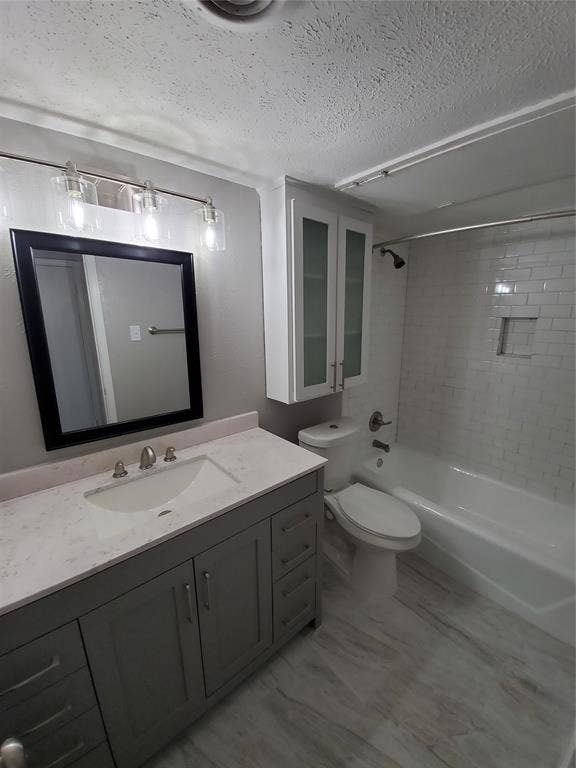 7729 Meadow Park Drive, #217, Dallas, TX 75230