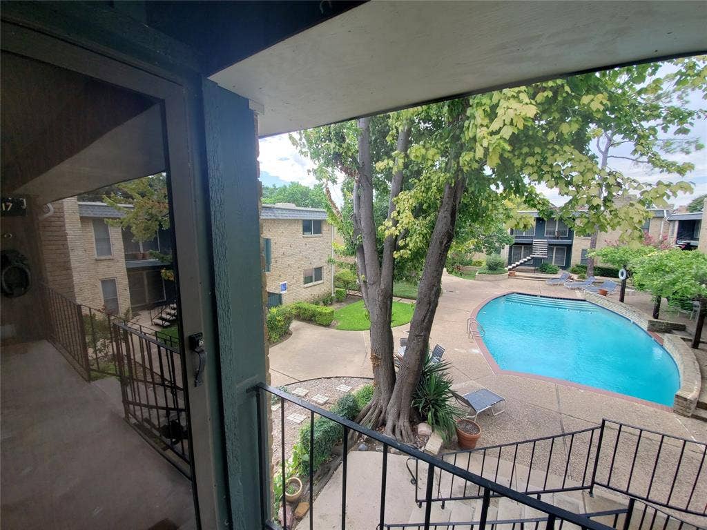 7729 Meadow Park Drive, #217, Dallas, TX 75230