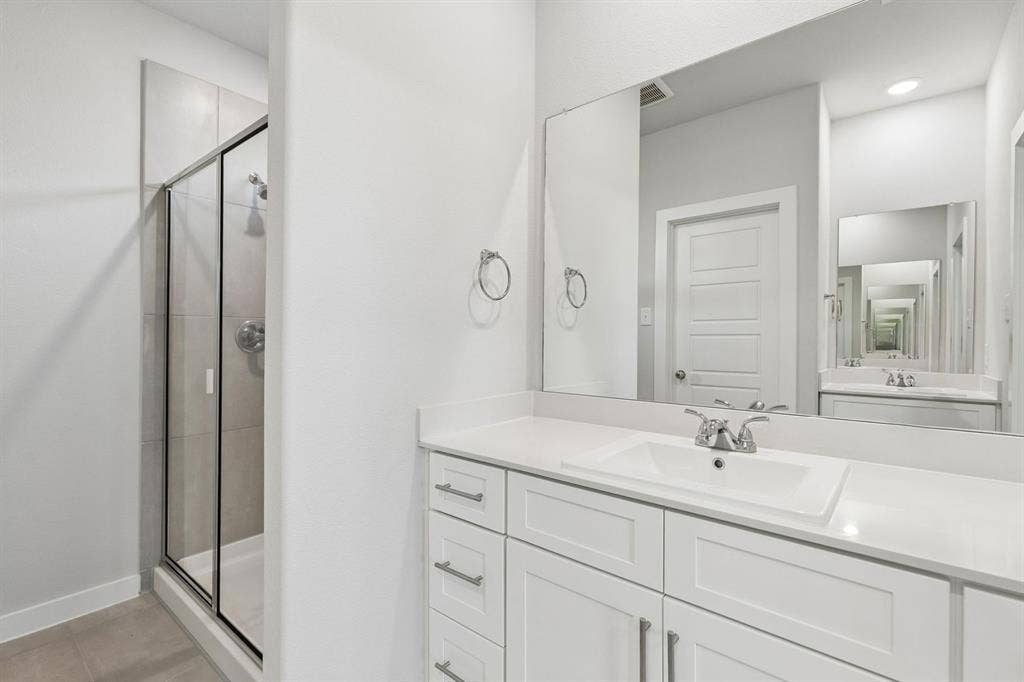 Primary Bathroom in the Cypress home plan - REPRESENTATIVE PHOTO