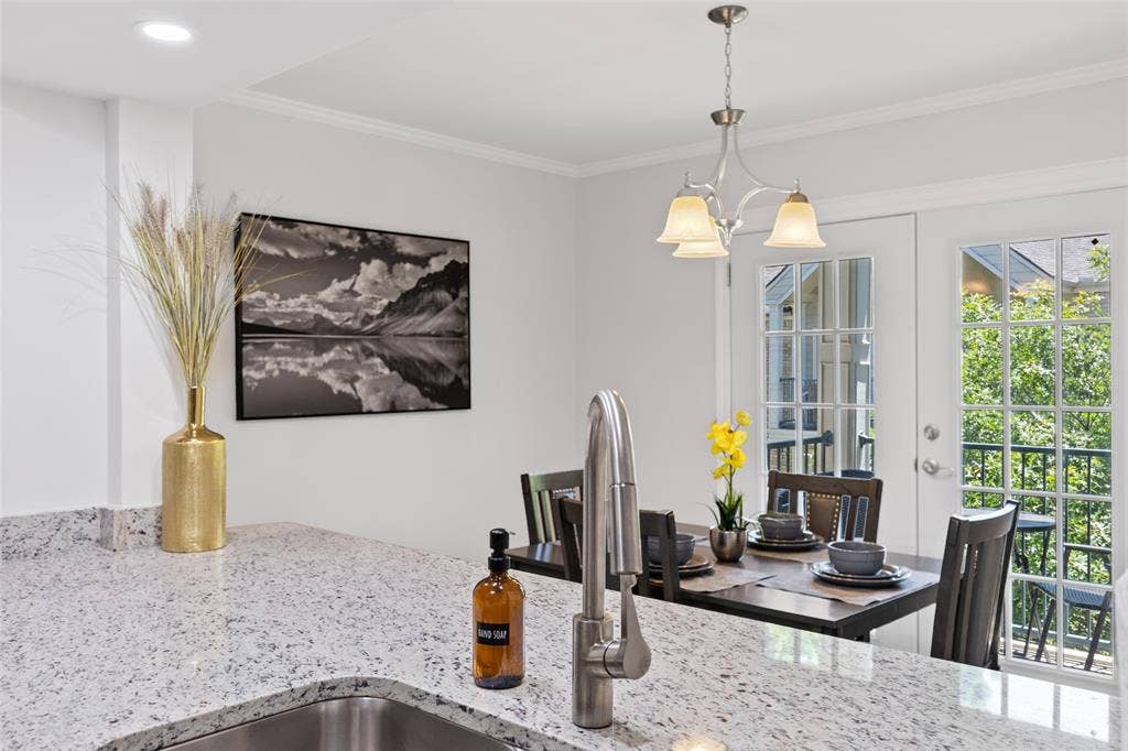 5881 Preston View Boulevard, #262, Dallas, TX 75240
