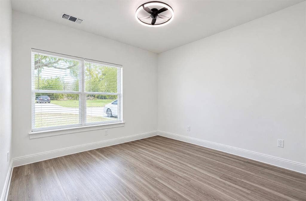 504 W 9th Street, Kemp, TX 75143 504 W 9th Street, Kemp, TX 75143