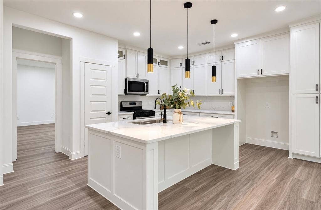 504 W 9th Street, Kemp, TX 75143 504 W 9th Street, Kemp, TX 75143