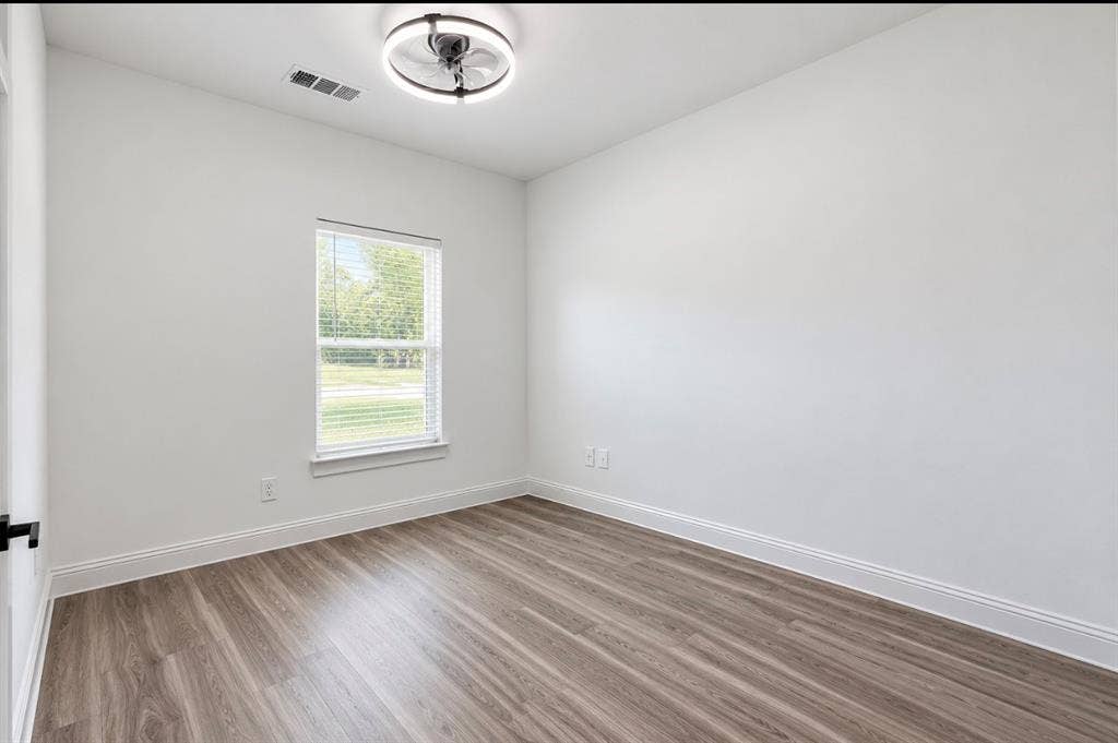 504 W 9th Street, Kemp, TX 75143 504 W 9th Street, Kemp, TX 75143
