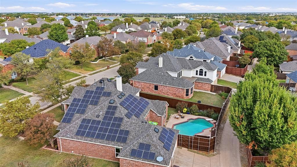Generator and solar panels make this home more efficient