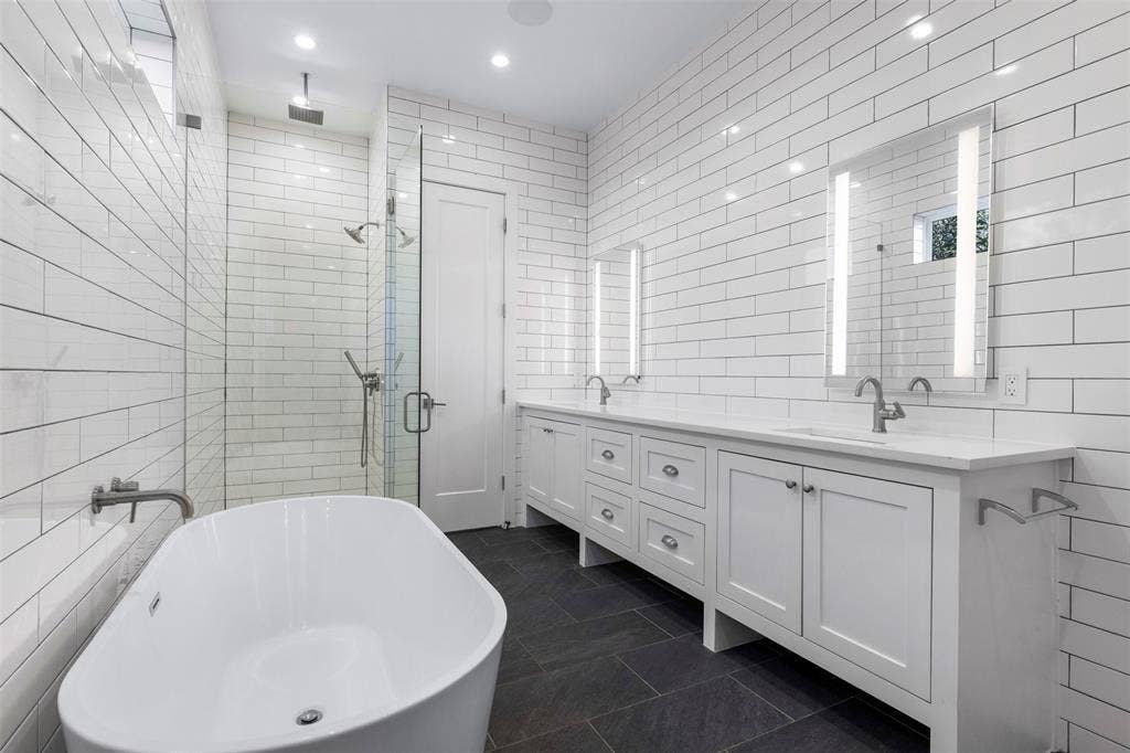 1211 Woodlawn Avenue, Dallas, TX 75208 1211 Woodlawn Avenue, Dallas, TX 75208