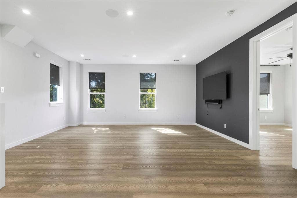 1211 Woodlawn Avenue, Dallas, TX 75208 1211 Woodlawn Avenue, Dallas, TX 75208