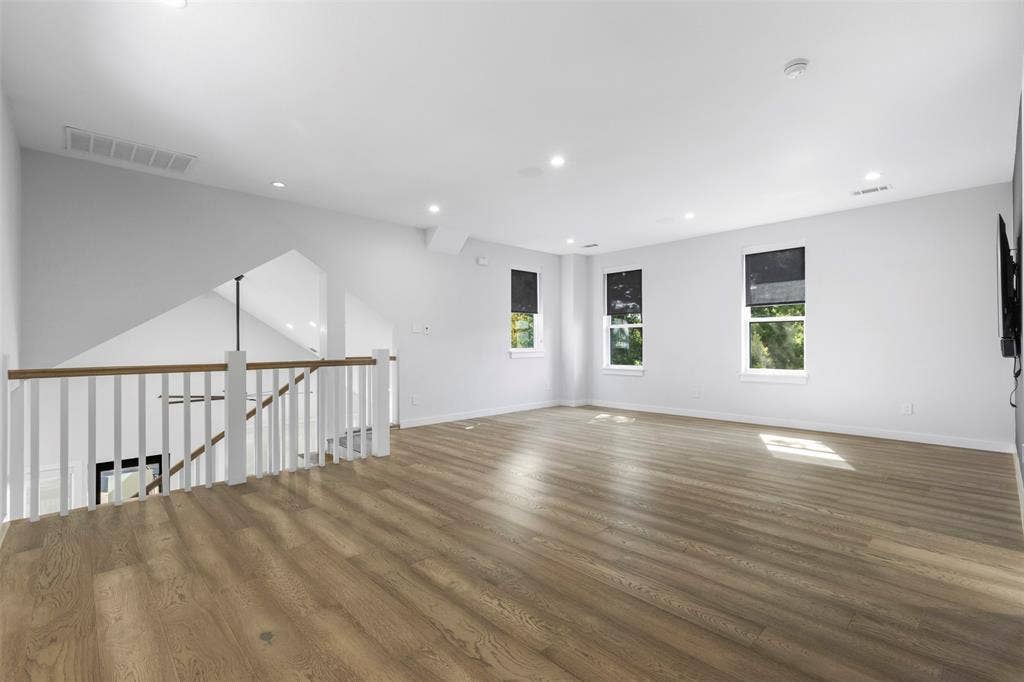 1211 Woodlawn Avenue, Dallas, TX 75208 1211 Woodlawn Avenue, Dallas, TX 75208