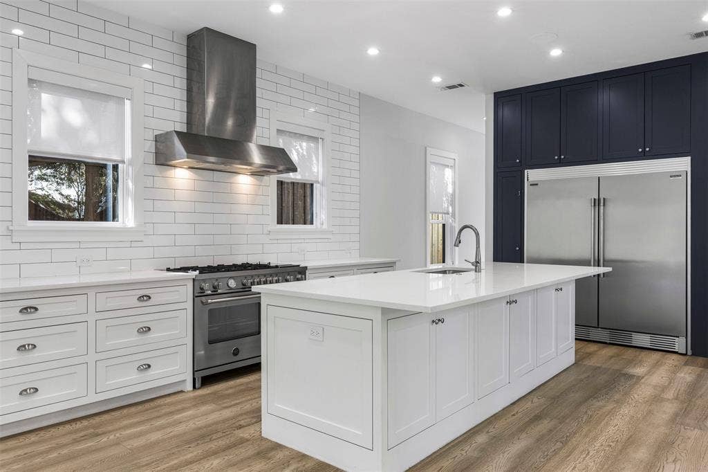1211 Woodlawn Avenue, Dallas, TX 75208 1211 Woodlawn Avenue, Dallas, TX 75208