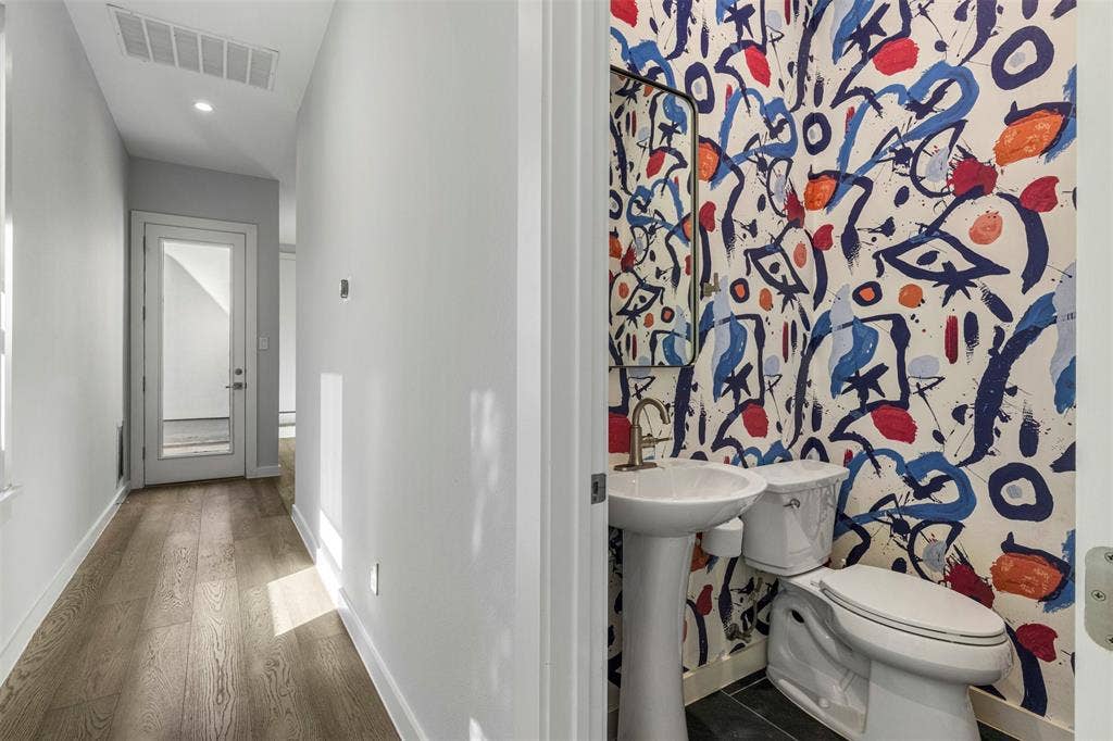 1211 Woodlawn Avenue, Dallas, TX 75208 1211 Woodlawn Avenue, Dallas, TX 75208