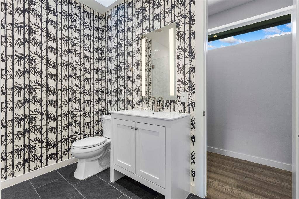 1211 Woodlawn Avenue, Dallas, TX 75208 1211 Woodlawn Avenue, Dallas, TX 75208