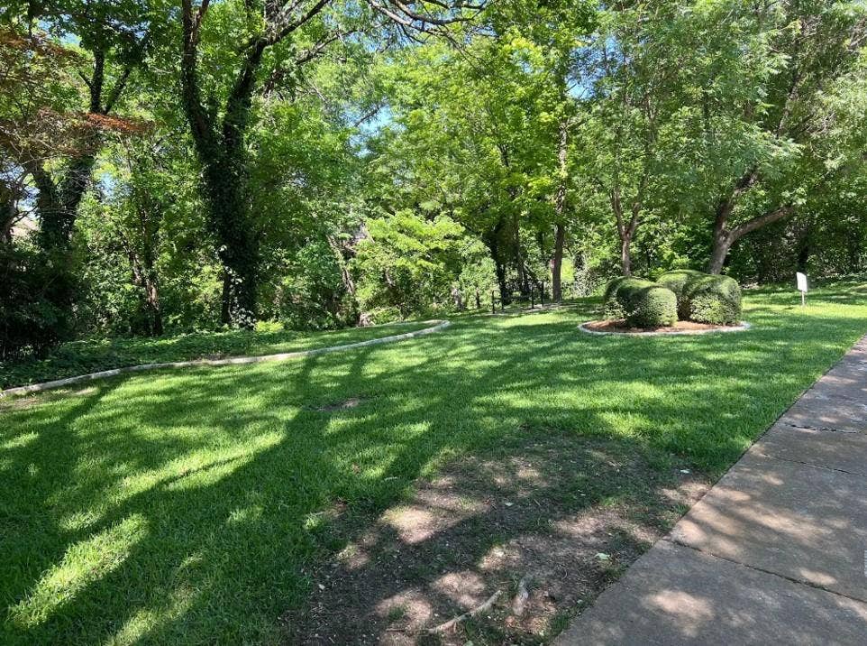 2909 Province Place, Plano, TX 75075 Walking Trails