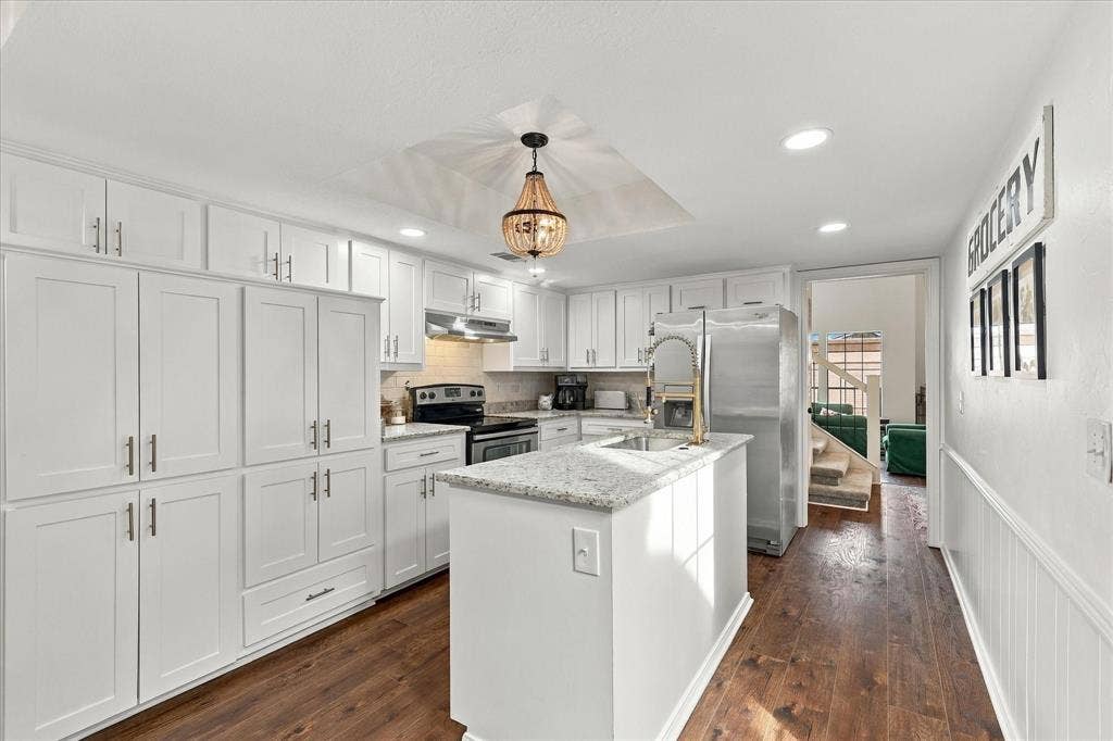 2909 Province Place, Plano, TX 75075 2909 Province Place, Plano, TX 75075