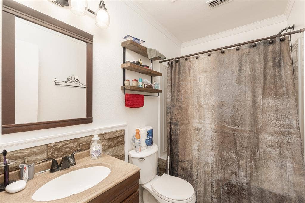 2704 Spencer Circle, Royse City, TX 75189 2704 Spencer Circle, Royse City, TX 75189