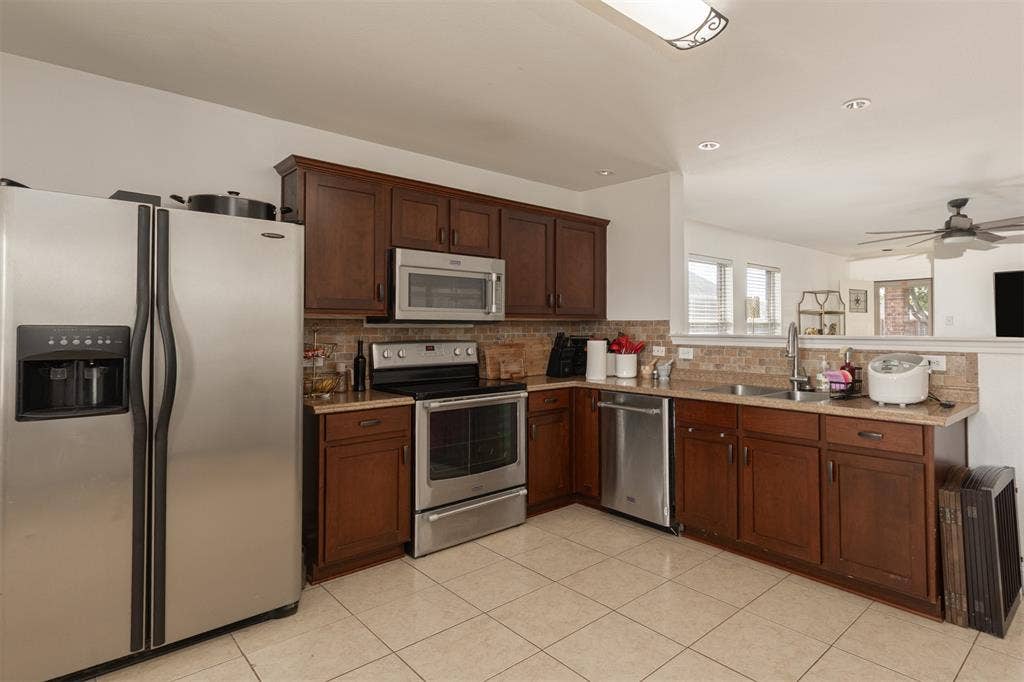 2704 Spencer Circle, Royse City, TX 75189 2704 Spencer Circle, Royse City, TX 75189