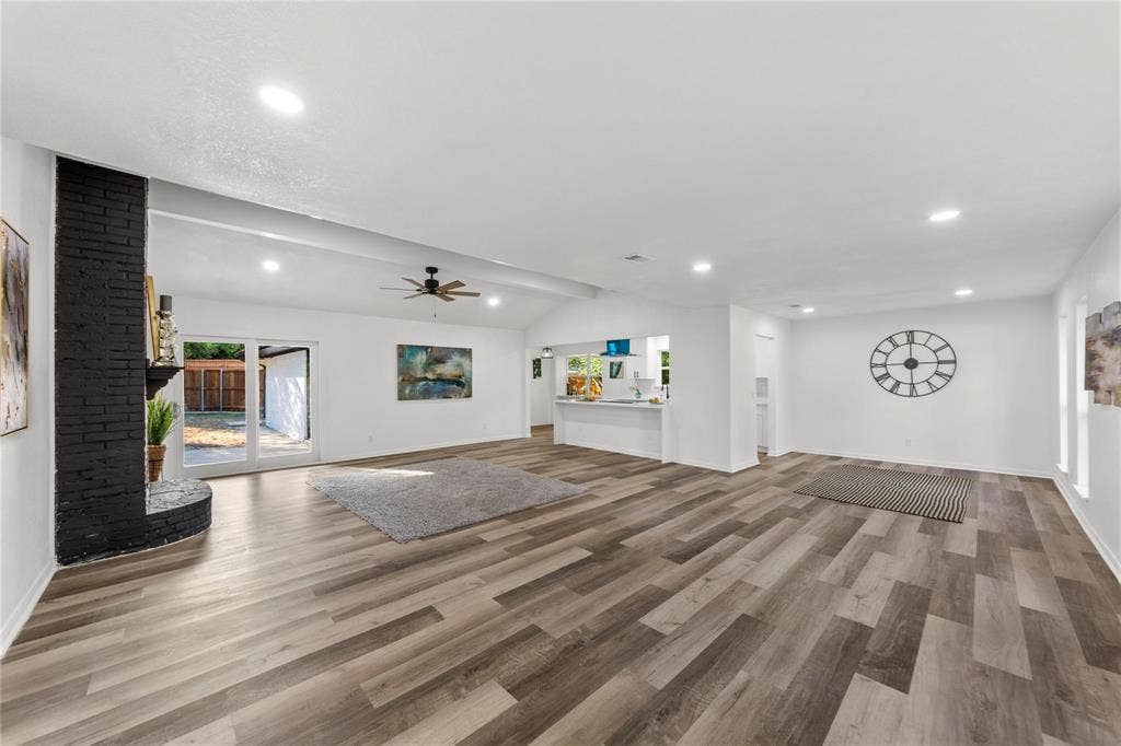 2405 Roundrock Trail, Plano, TX 75075 2405 Roundrock Trail, Plano, TX 75075