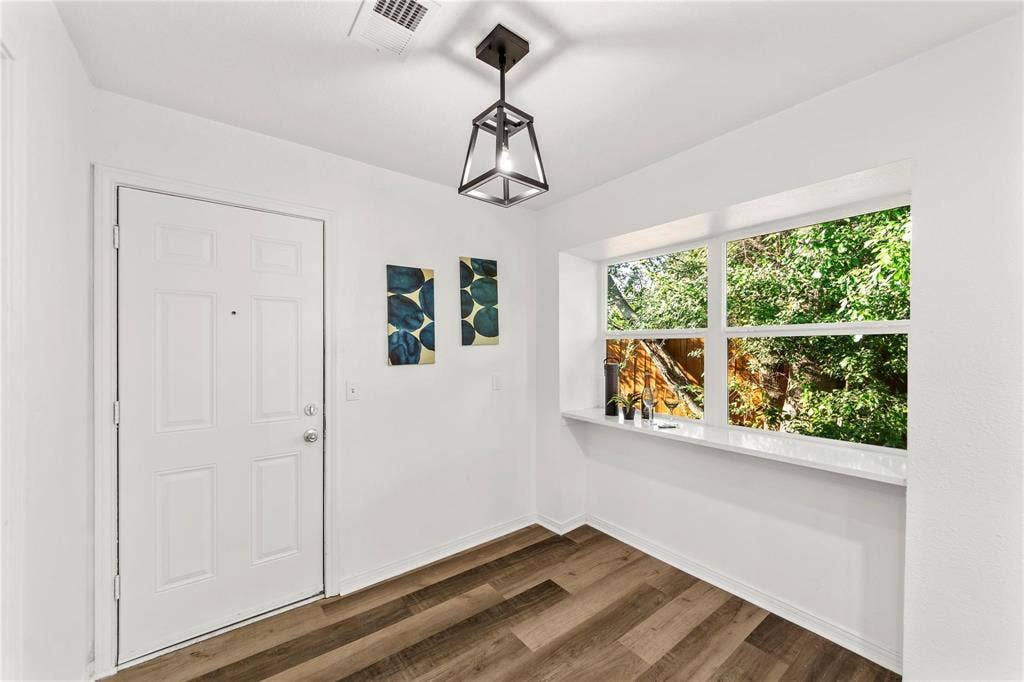 2405 Roundrock Trail, Plano, TX 75075 2405 Roundrock Trail, Plano, TX 75075