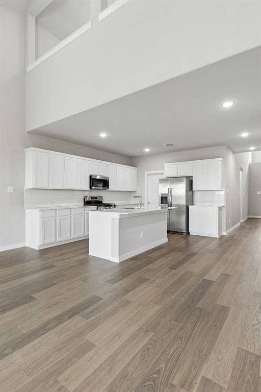 114 Whitlow Drive, McKinney, TX 75071 Kitchen in the Winters home plan – REPRESENTATIVE PHOTO