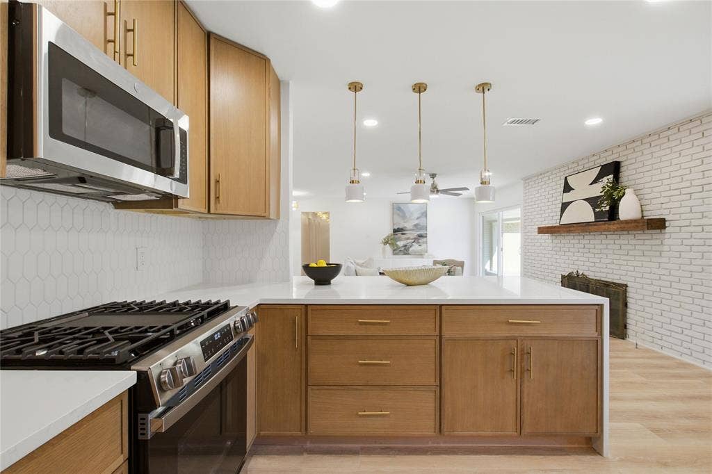 7733 Indian Springs Road, Dallas, TX 75248