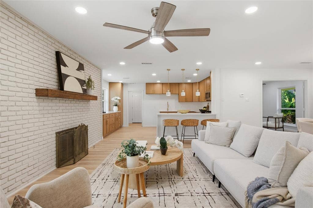7733 Indian Springs Road, Dallas, TX 75248