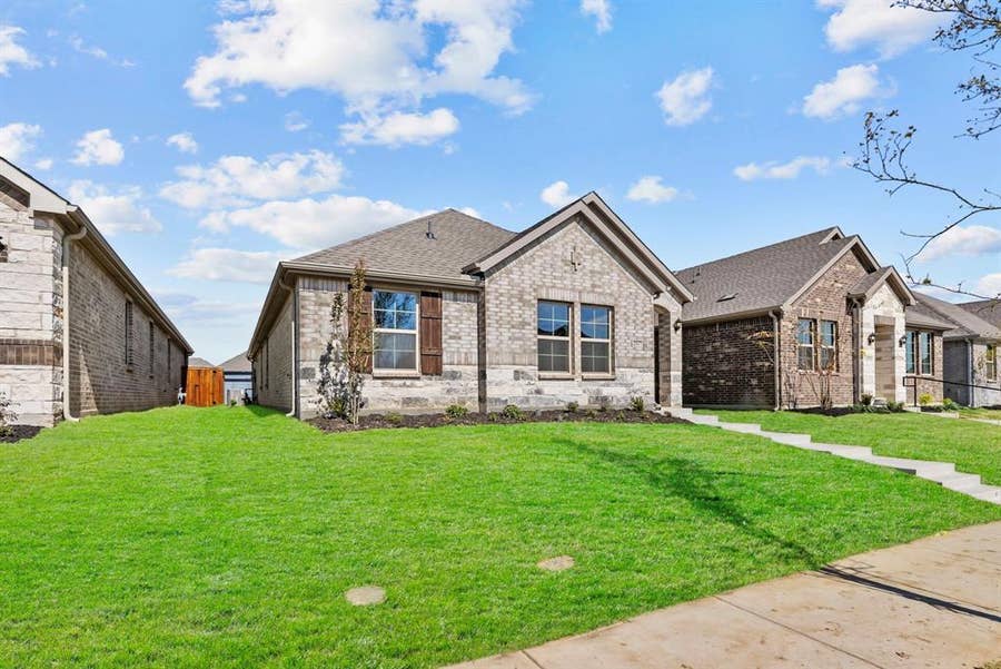 Property photo for 2537 Pikes Peak Way, Celina, TX