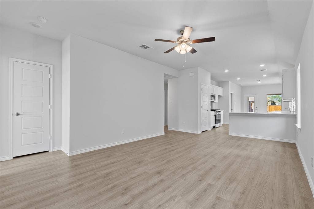 2537 Pikes Peak Way, Celina, TX 75009