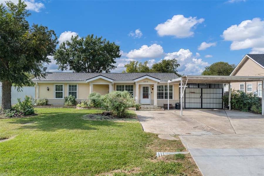 Property photo for 2513 Scammel Drive, Dallas, TX