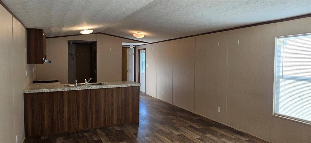 1001 Hemlock Drive, West Tawakoni, TX 75474