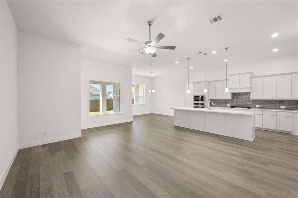 1400 Kendal Drive, DeSoto, TX 75115 Garner