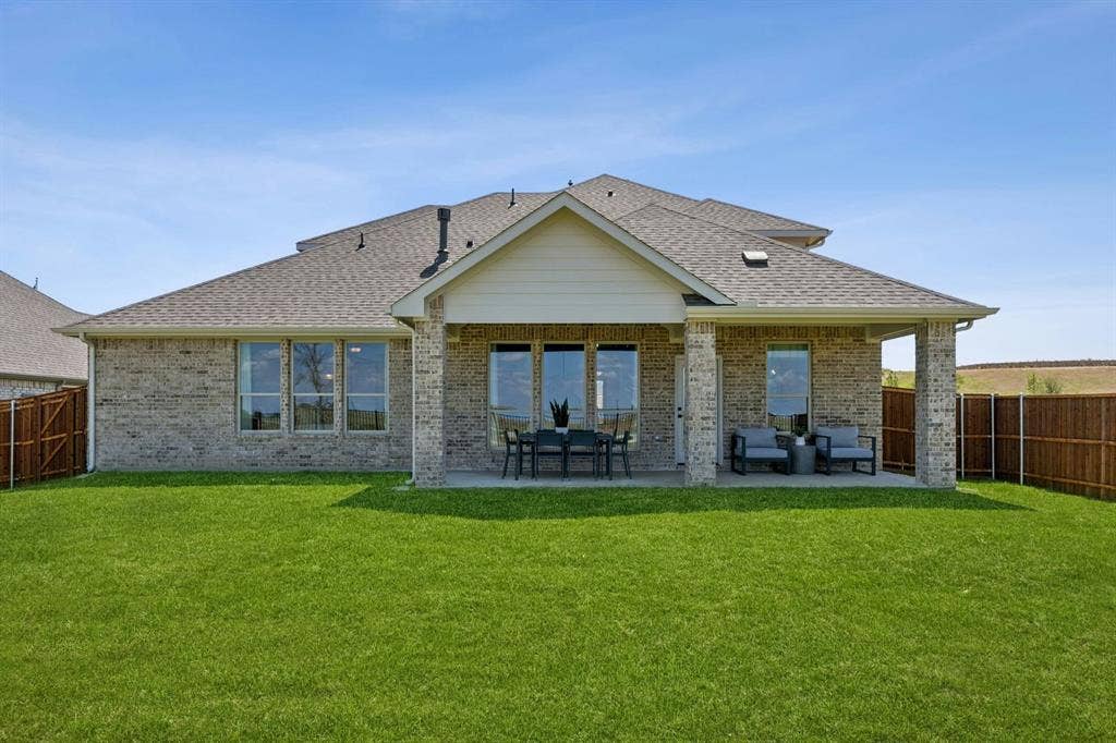 950 Reeves Drive, DeSoto, TX 75115 Willow