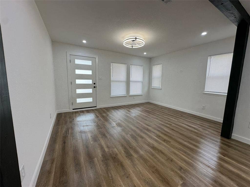 2243 Garden Drive, Dallas, TX 75215