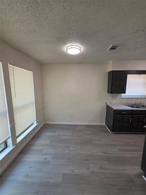 521 E Jay Court, DeSoto, TX 75115 521 E Jay Court, DeSoto, TX 75115