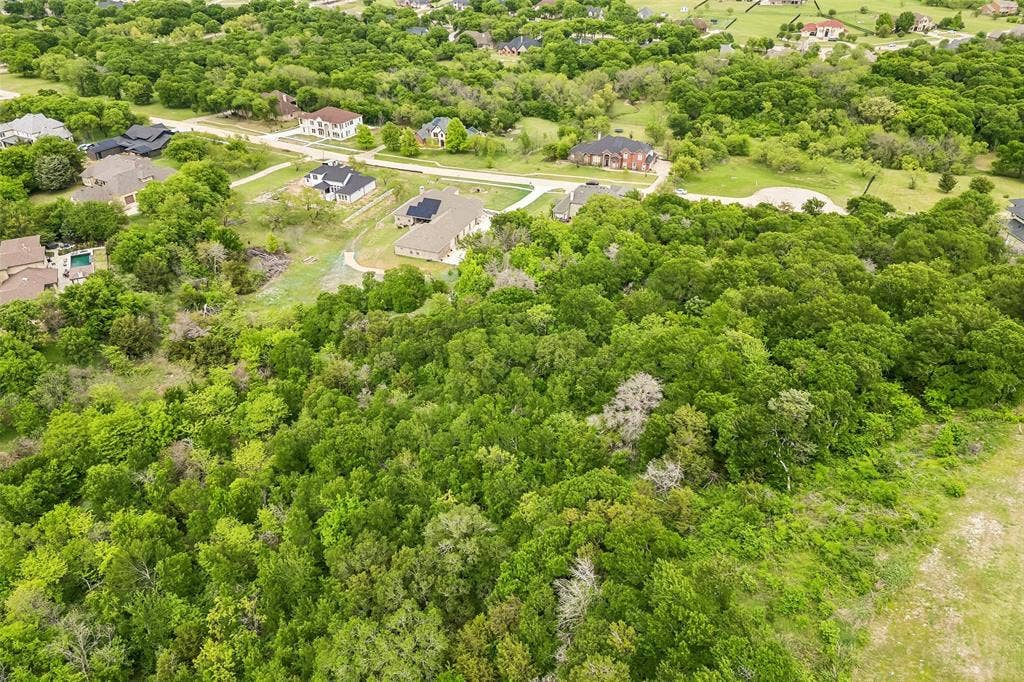 2466 Creekwood Drive, Cedar Hill, TX 75104