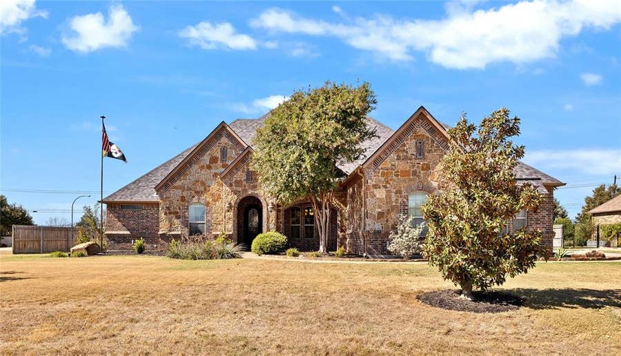 Property photo for 12901 Smokey Ranch Drive, Fort Worth, TX