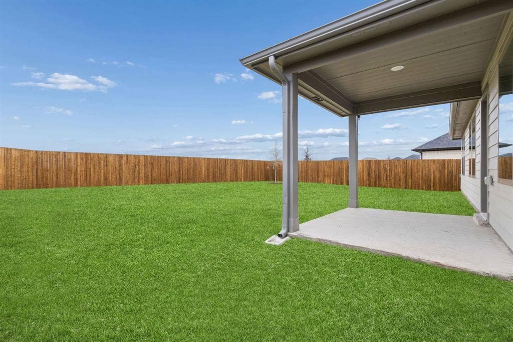 120 Whitlow Drive, Princeton, TX 75071 Covered Patio in the Emmy II home plan - REPRESENTATIVE PHOTO