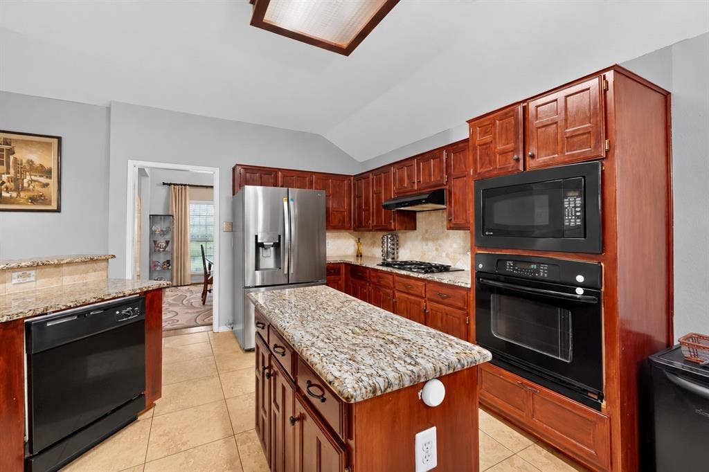 2605 Buck Drive, Mesquite, TX 75181