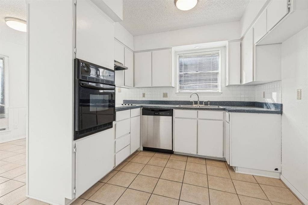 223 Brownwood Court, #225, Irving, TX 75060 223 Brownwood Court, #225, Irving, TX 75060