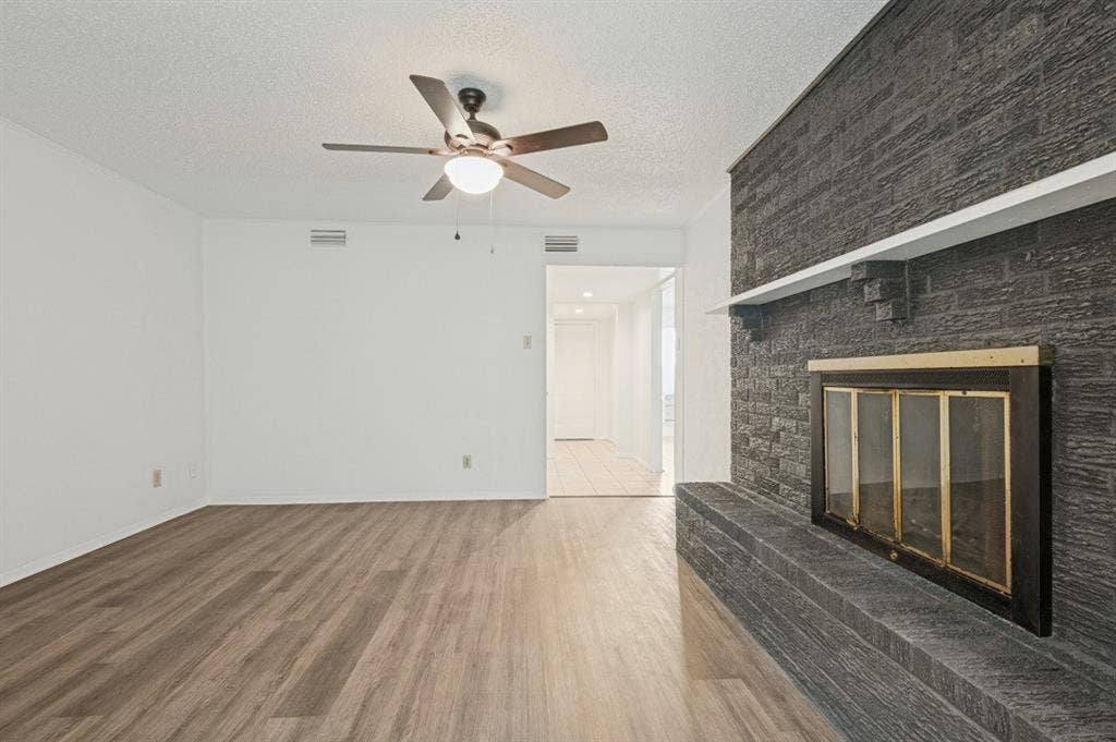 223 Brownwood Court, #225, Irving, TX 75060 223 Brownwood Court, #225, Irving, TX 75060